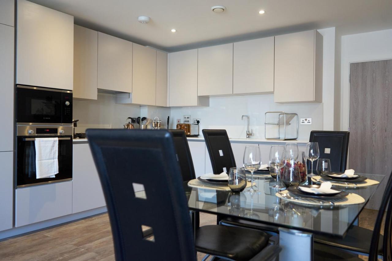Luxury City Escape Apartments Londen Buitenkant foto