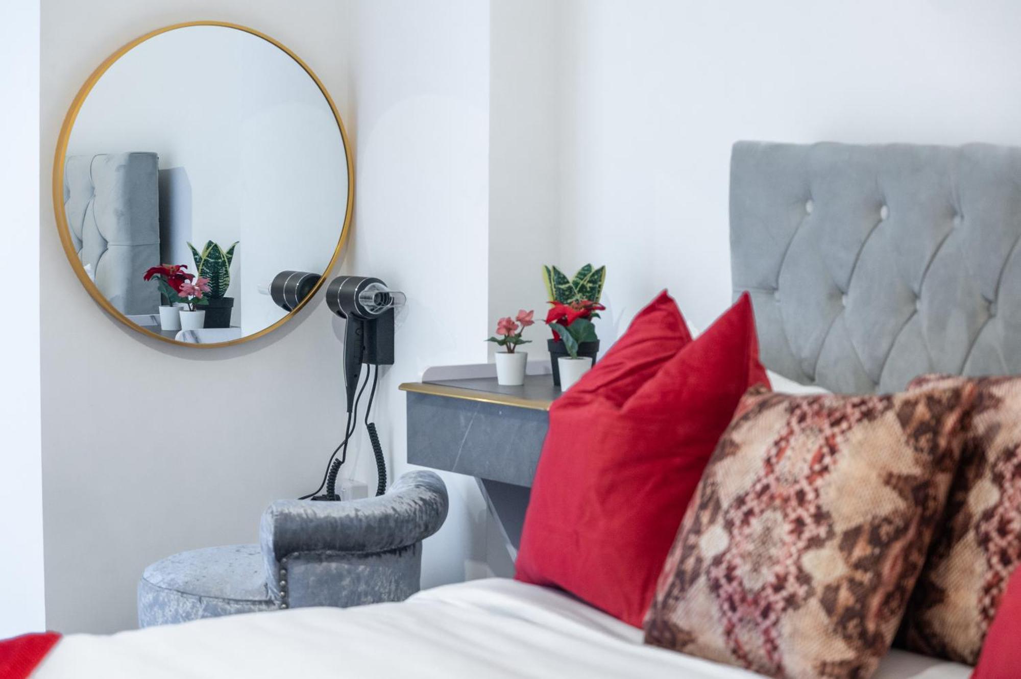 Luxury City Escape Apartments Londen Buitenkant foto