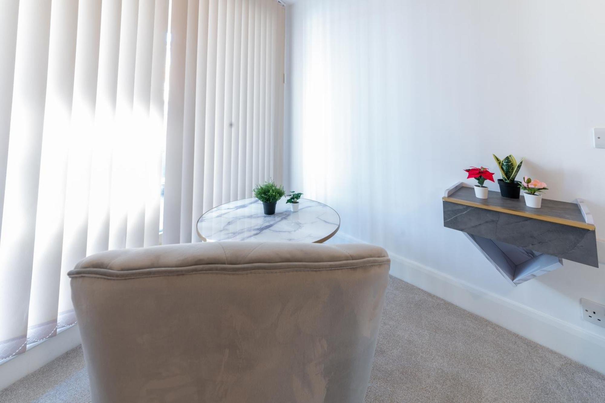 Luxury City Escape Apartments Londen Buitenkant foto